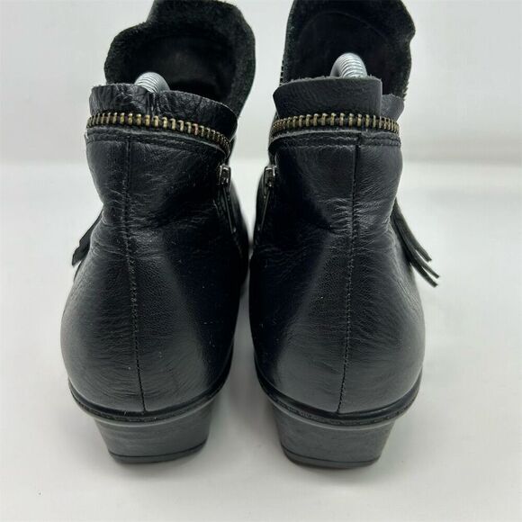 Abeo Women's Calla Black Ruched Leather Ankle Booties Size 7 Outside Zipper - Picture 7 of 15